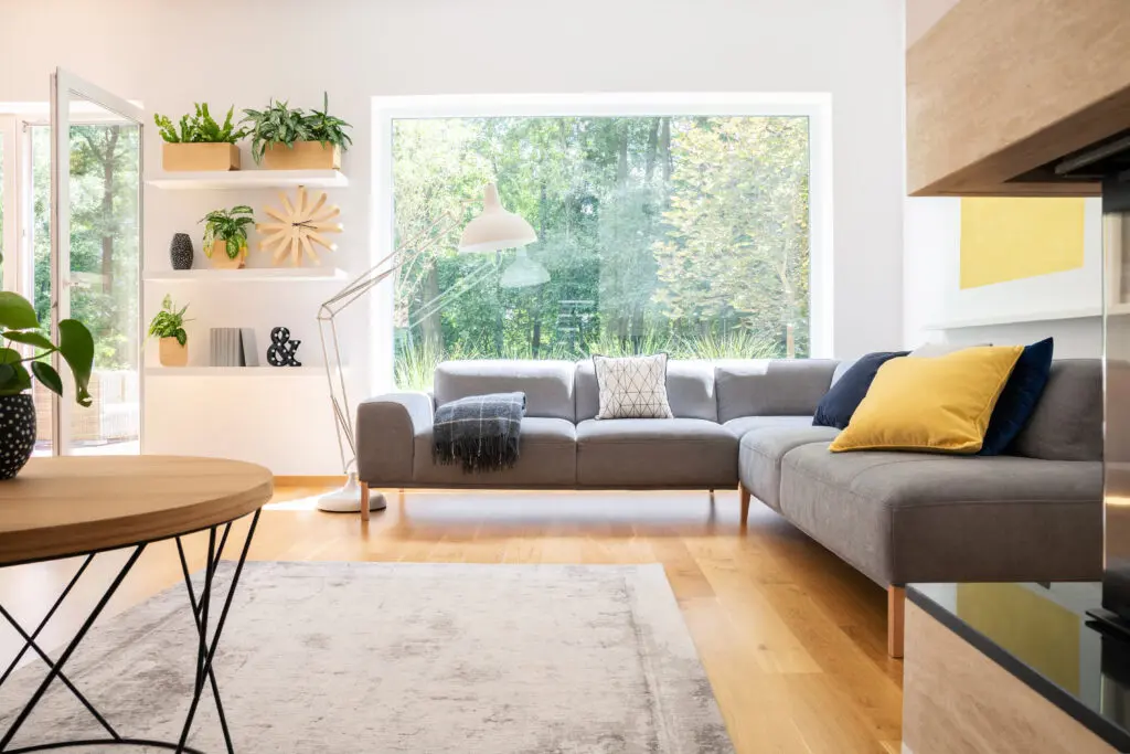 are vinyl windows good