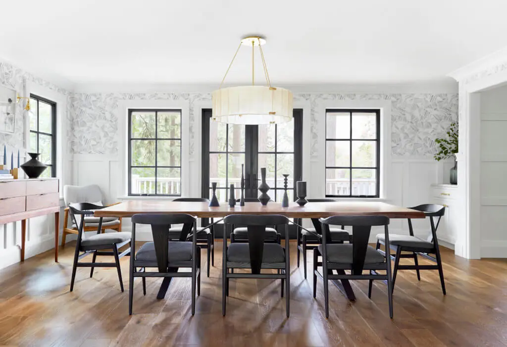 contemporary fiberglass windows 
 in dining room